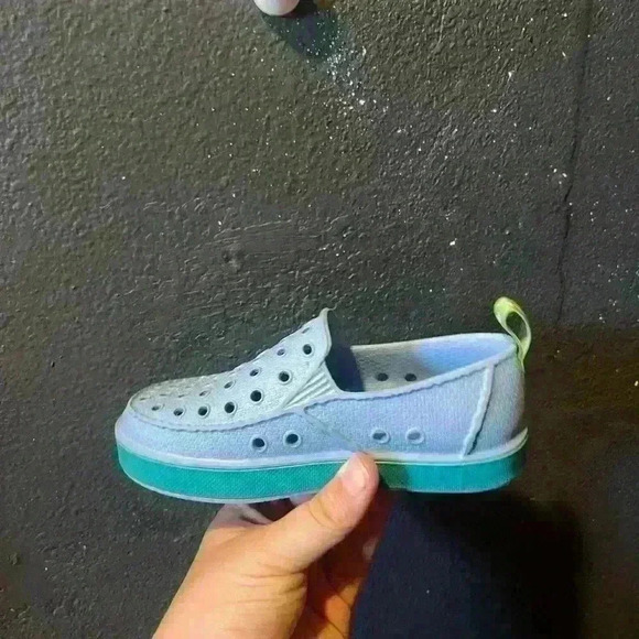 Kids Sanuk Slip On Shoes Waterproof Light Blue Size 10 - Picture 3 of 8